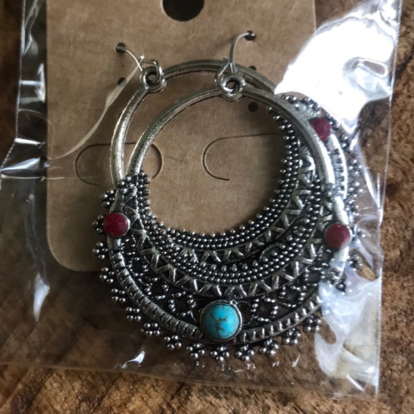 New Ethnic Boho Earrings - Picture 3 of 3